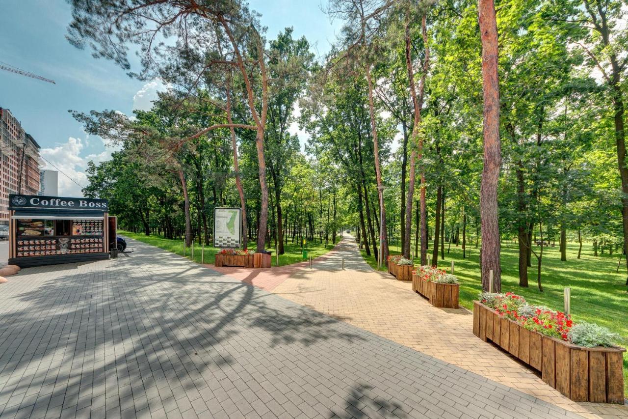 Apartment Voskresenska 18 , Парковые Озера Kyiv Exterior photo