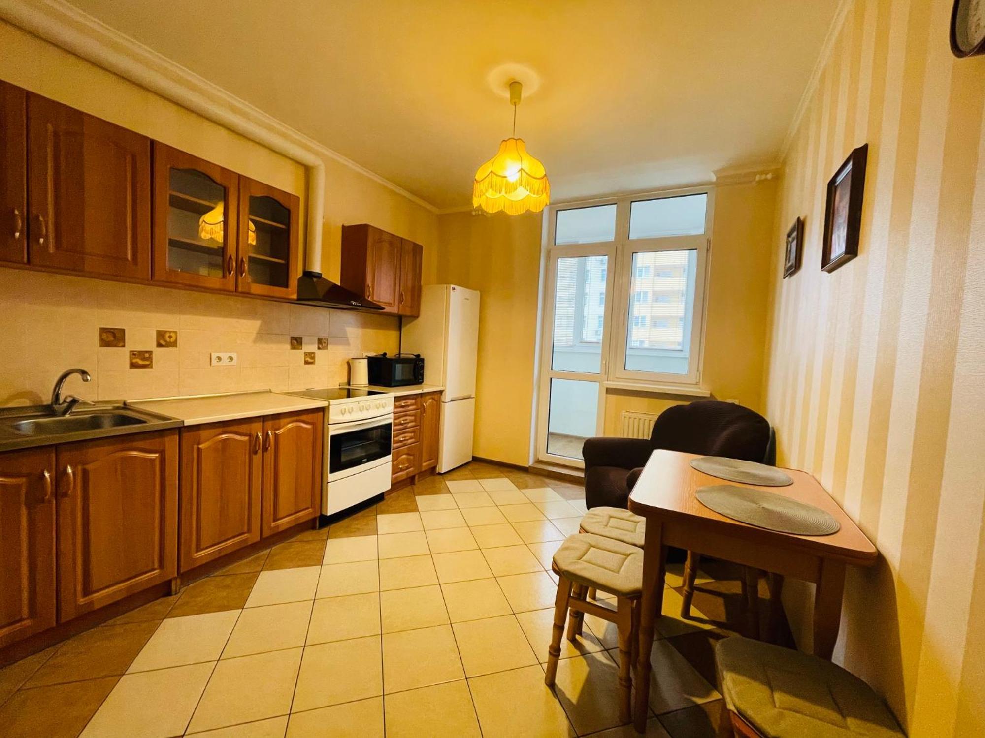 Apartment Voskresenska 18 , Парковые Озера Kyiv Room photo